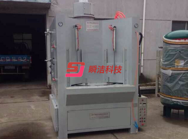 鋁殼電機(jī)外殼專(zhuān)用轉(zhuǎn)盤(pán)式噴砂設(shè)備